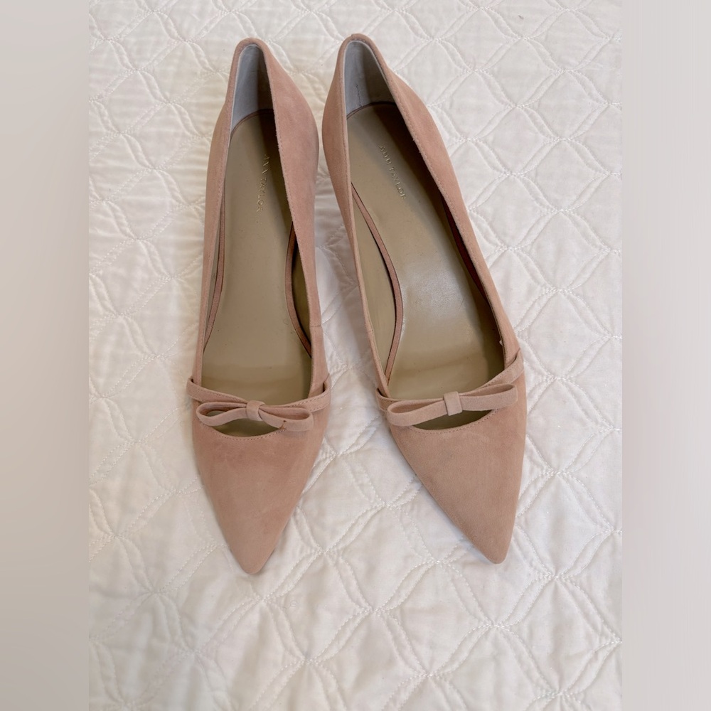 ANNE TAYLOR Pink Suede Kitten-Heel Shoes